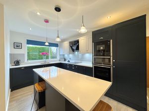 Photo 25- click for photo gallery